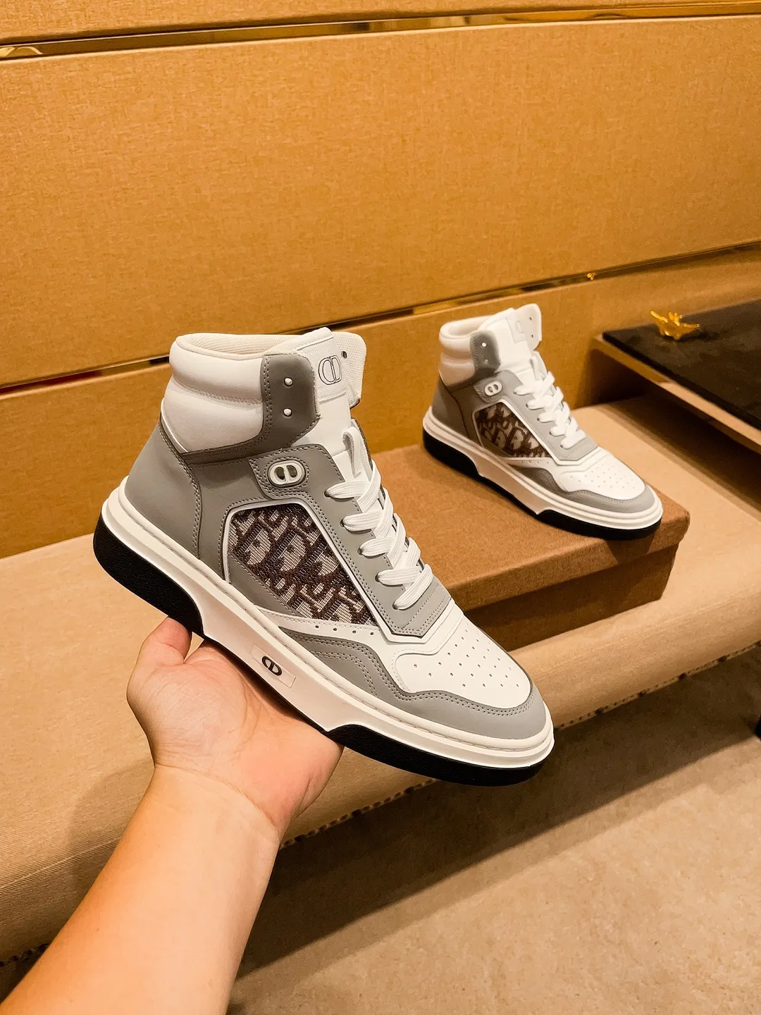 Men's shoes💰 480💰[Dior]🔥 High-end men's shoes brand official website 1:1 latest masterpiece: the upper is made of Italian imported first-layer cowhide with a comfortable and breathable lining➕original non-slip and wear-resistant outsole🔥, making walking more convenient and comfortable! An exclusive new model, a stunning work, a beautiful 1:1 replica [color] compared to the official quality! Create a fashionable personality to set off your uniqueness! A must-have for trendy men! Classic 🔥Size: 38-44 Color: 🔥 3⃣️colors available🔥.
